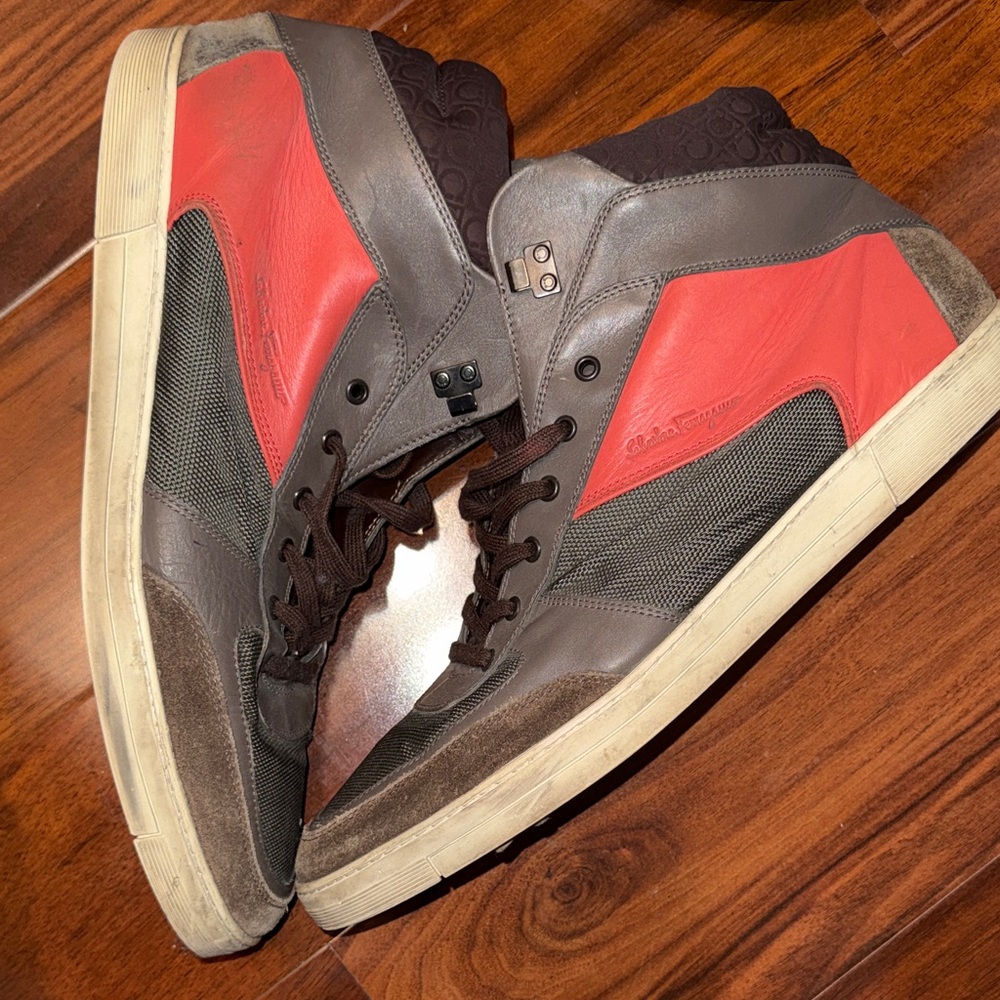 Men's High-Top Sneakers- Stylish Casual Footwear Salvatore Ferragamo